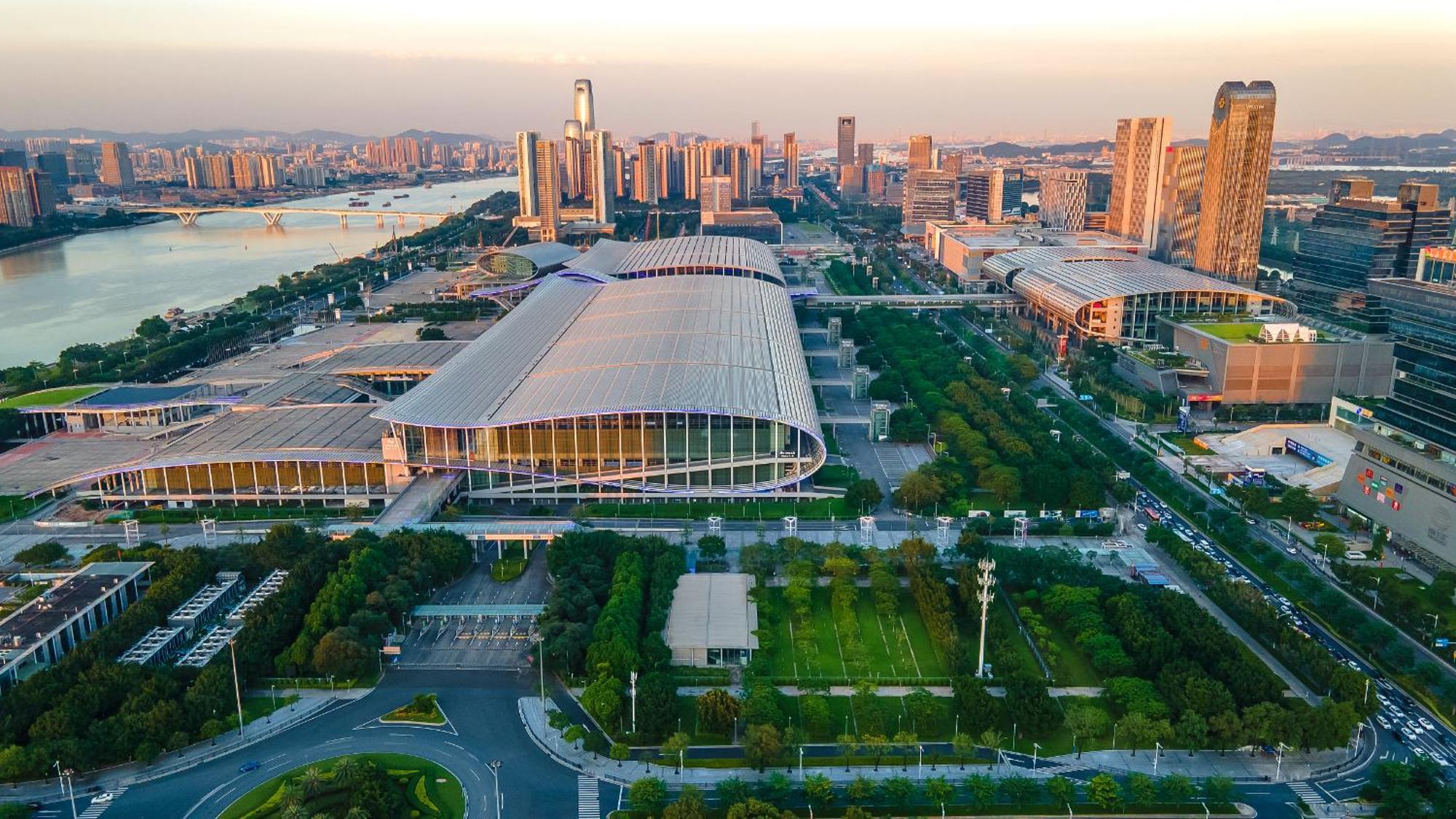 Yu Manju High-Floor Huge-Screen Audiovisual Hotel-Guangzhou Tower Zhujiang New Town Sports West Road Branch Экстерьер фото
