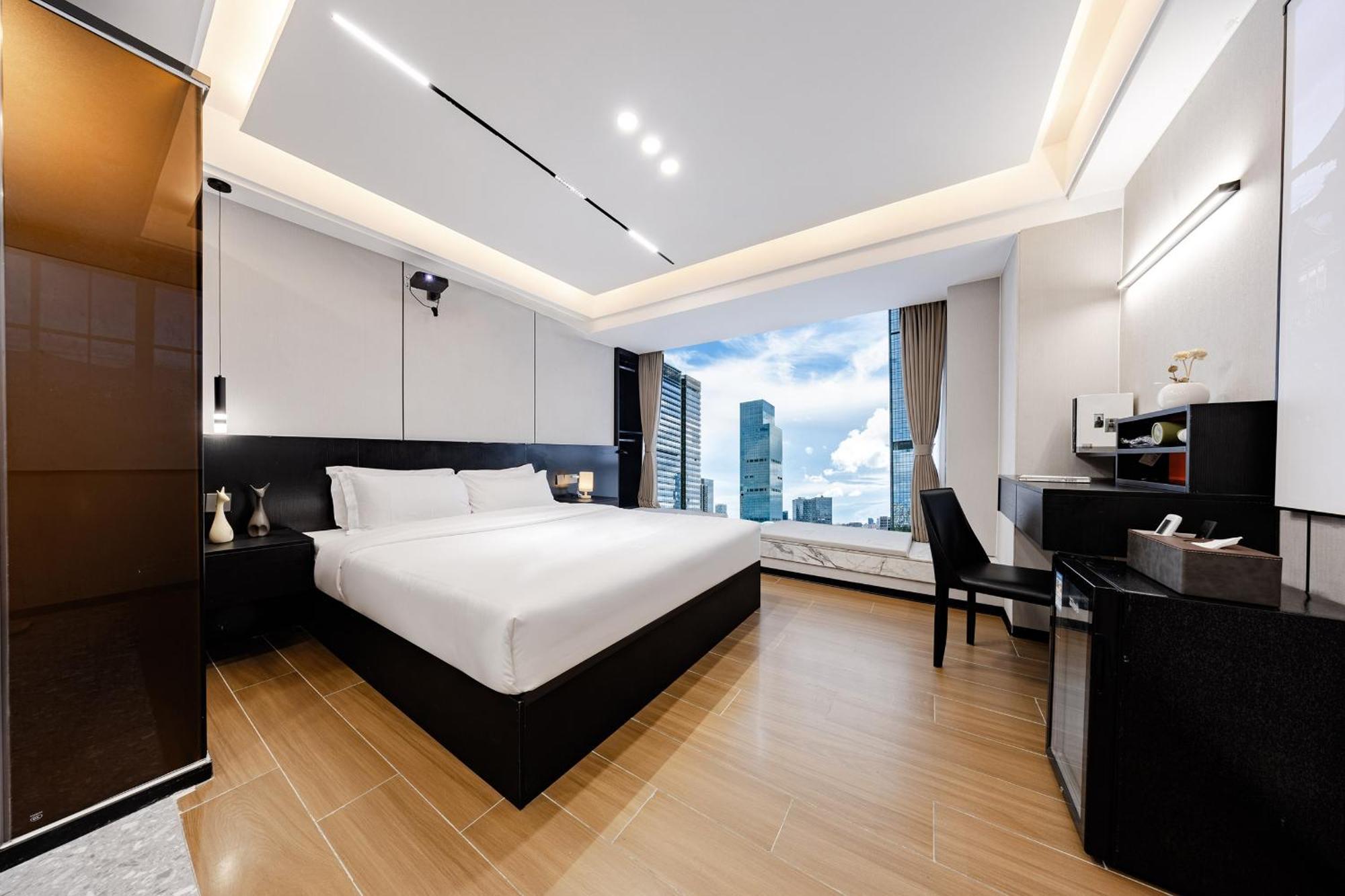 Yu Manju High-Floor Huge-Screen Audiovisual Hotel-Guangzhou Tower Zhujiang New Town Sports West Road Branch Экстерьер фото